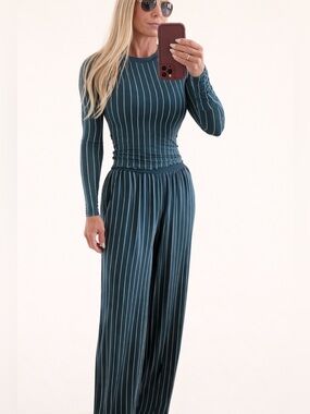 WeWoreWhat 3 Piece Pinstripe Set XS Lounge Travel Matching Set - like new